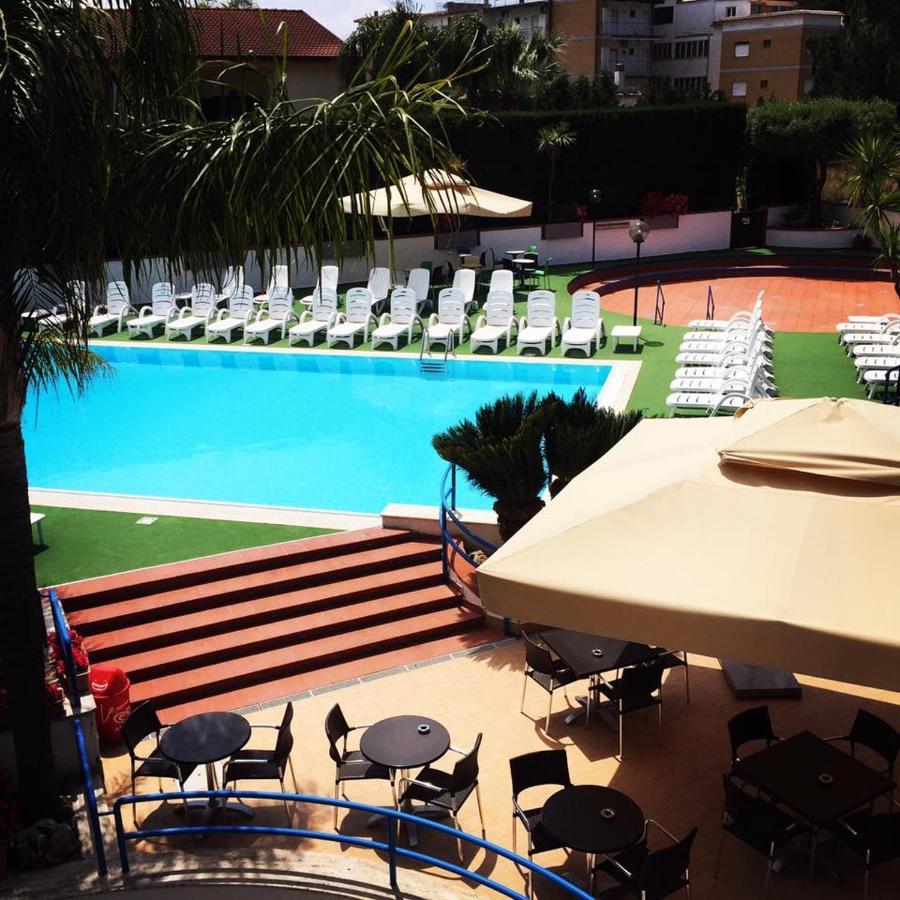Hotel B&B Marina Capaccio Екстериор снимка