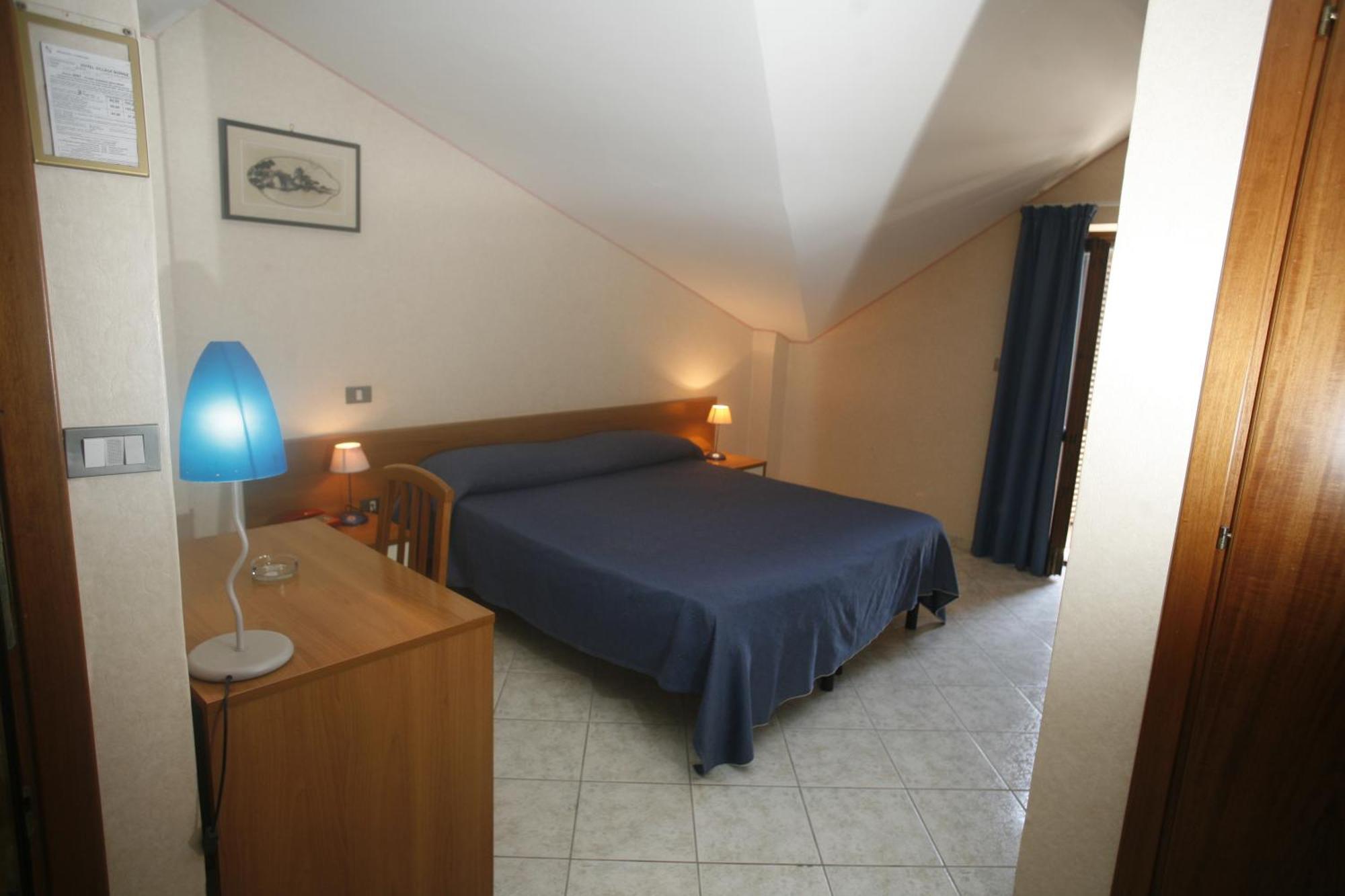 Hotel B&B Marina Capaccio Екстериор снимка