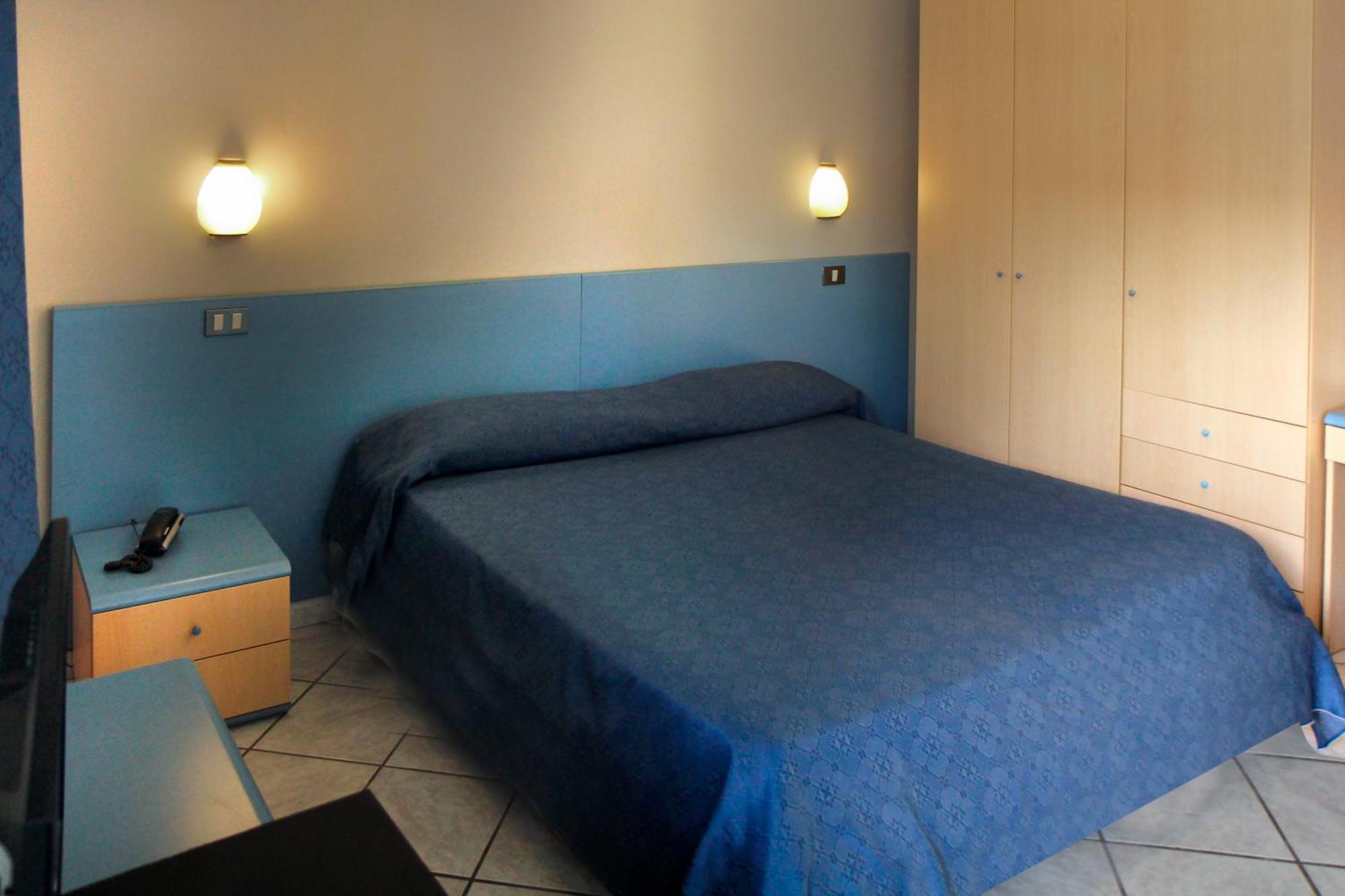 Hotel B&B Marina Capaccio Екстериор снимка