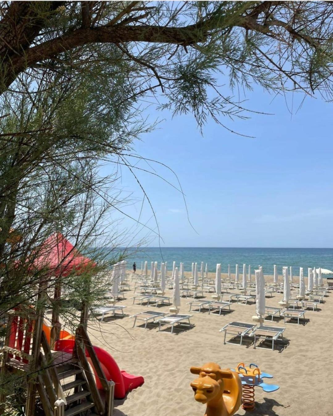 Hotel B&B Marina Capaccio Екстериор снимка