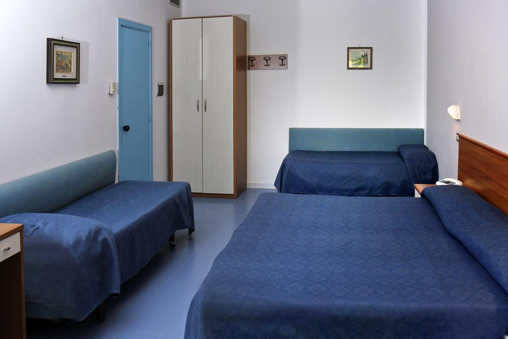 Hotel B&B Marina Capaccio Екстериор снимка