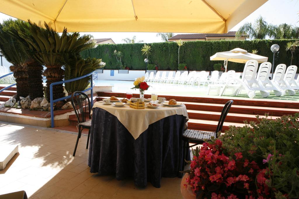 Hotel B&B Marina Capaccio Екстериор снимка